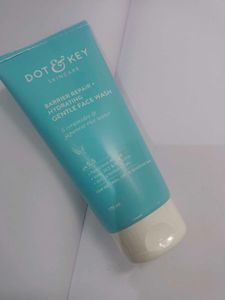 Dot & Key Gentle Face Wash