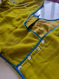 Sarees Blouses - Set of 4