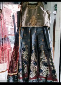 Beautiful Lehnga With Thread Work
