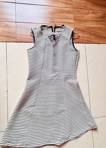 Veromoda stuctured dress!
