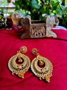 City Gold Pretty Traditional Earrings