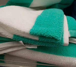 4 Colors Striped Bath Towel