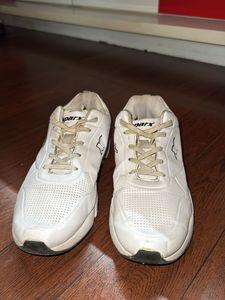 White Casual Shoes (UK9)