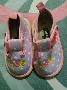Cutewalk From Babyhug