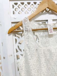 Elegant White Laced Tank Top(A)