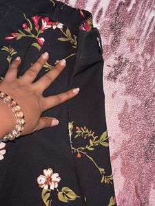 Chic Black Floral Wide-Leg Palazzo Pants