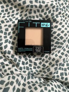 Maybelline Fit Me Compact-230