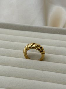 Croissant Ring Anti-tarnish