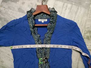 Like New L/XL Size SEMI Winter Top