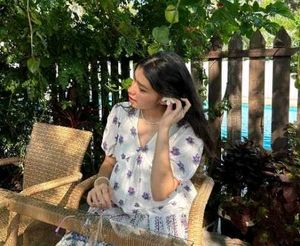 Floral V-Neck Blouse
