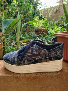 Comfortable Patterned Sneakers