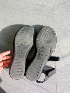 Black Light Weight Sandal