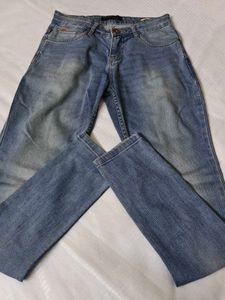 🆕 Vibe Slim Jeans