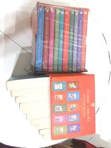 Classic Library Favourites 10 Books Set  English