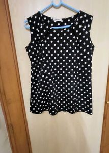 Polka Dot Sleeveless Top And Pant  Like New