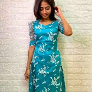ORGANZA KURTHI WITH EMBROIDERY