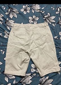 Bandolino Women&#39;s Riley RelaxedFitBermuda Short