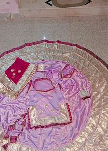 32 Kali Satin Poshak
