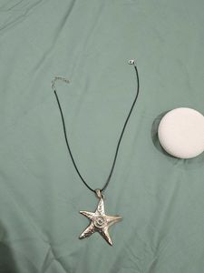 Starfish Pendant Necklace
