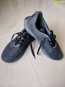 Sports Shoes With Ultra Cushion