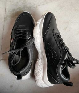 Stylish Black Chunky Women Sneakers