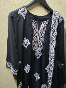 Black And White Kurtha Set