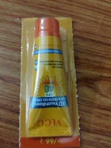 VLCC 3D Youth Boost Sun Screen Gel Creme