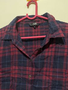 Red &amp; Navy Plaid Cropped Shirt