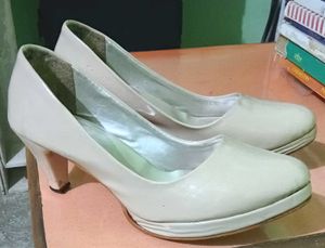 Elegant nude colour Heels🌷🌸🌷