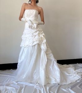 Elegant Wedding Gown
