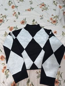 Argyle Pattern Turtleneck Sweater