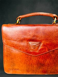 Ladies Hand Begs Genuine Leather Premier Bulls