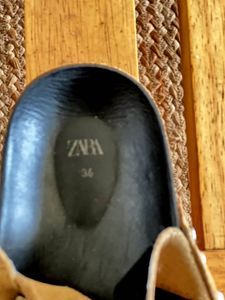 Zara suede Clogs size 36