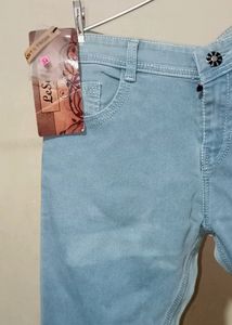 550/-  New Jeans Only For 210/-👍