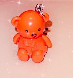 Bear-shaped aesthetic lipstick💕with a key ring😍