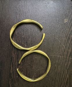 Gold Tone Bangle Set