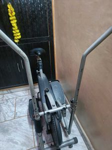 Cross Trainer