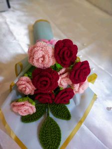 Crochet Rose Bouquet