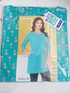 Sort Kurti