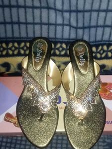 Mojri Ladies Collection