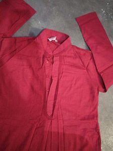 Elegant Men&#39;s Maroon Kurta