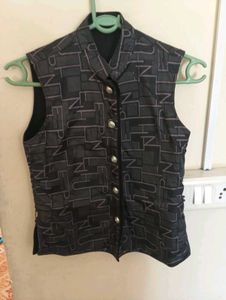 Stylish Cotler Vest