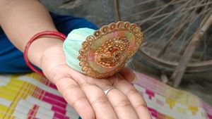 Handmade Decorative Hair Accessory