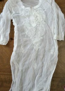 White Embroidered Kurta