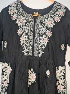 Elegant Embroidered Kurta