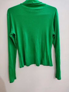H&amp;m Green Turtleneck Top