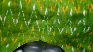 Ikat Print Botique Stitched Kurta With Pintuck Yok