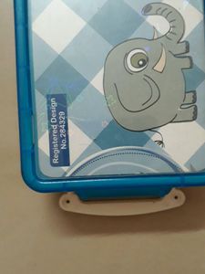BOX FOR CHILDREN TO KEEP STATONARY