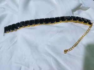 Choker necklace