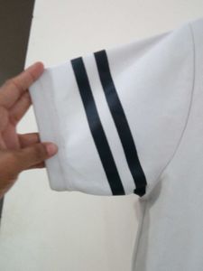 Only Brand Tshirt